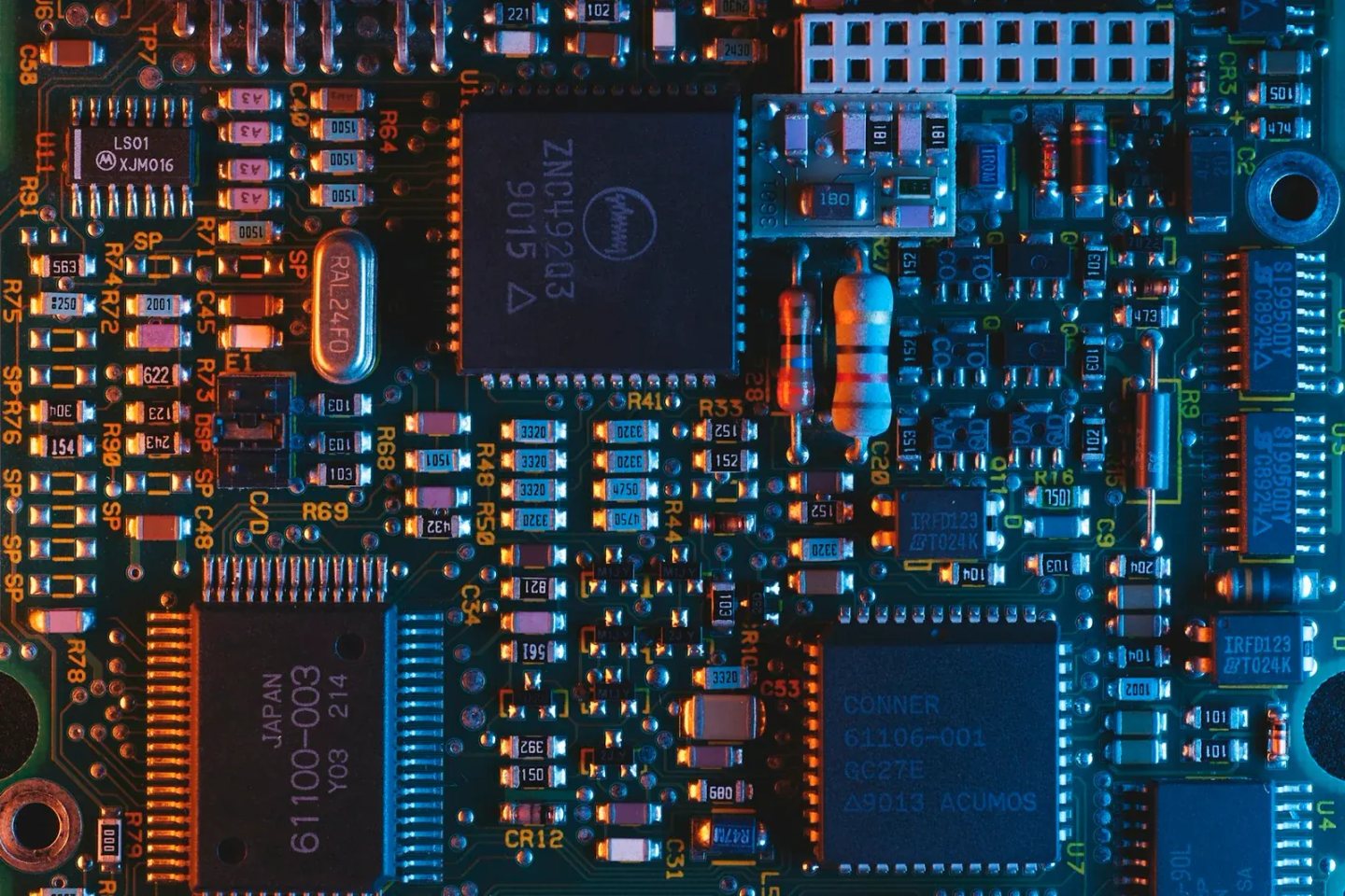 Blue circuit board and its components